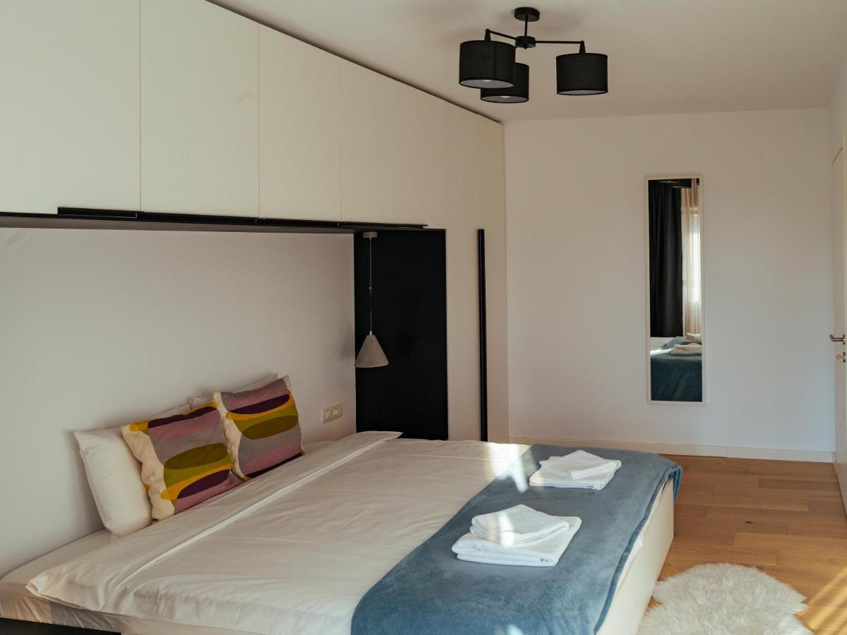 Central Modern Design Apartment Bukarest Exterior foto