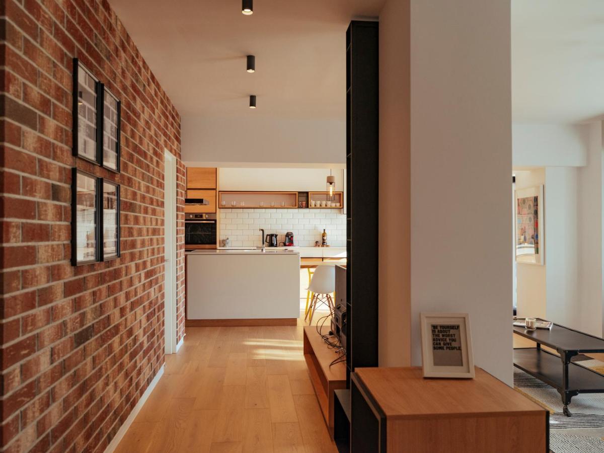 Central Modern Design Apartment Bukarest Exterior foto