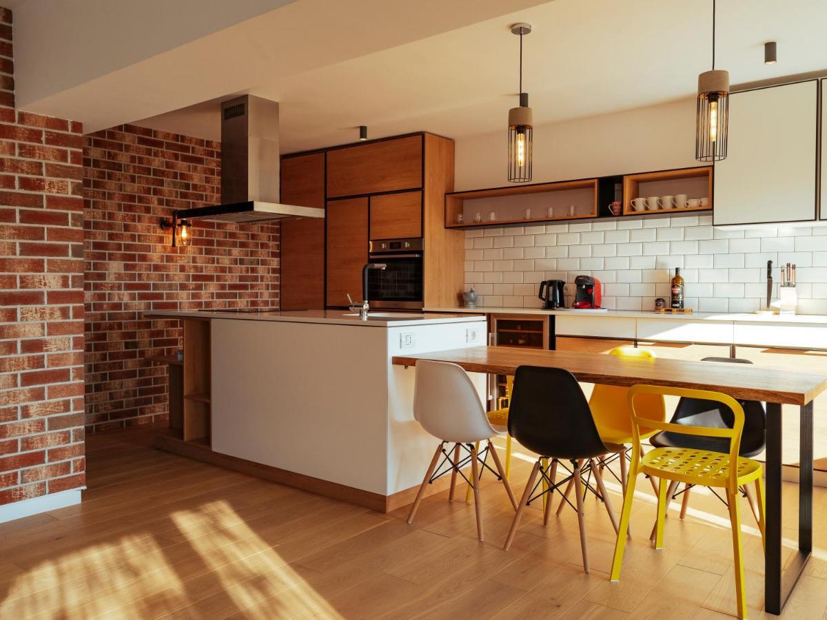 Central Modern Design Apartment Bukarest Exterior foto