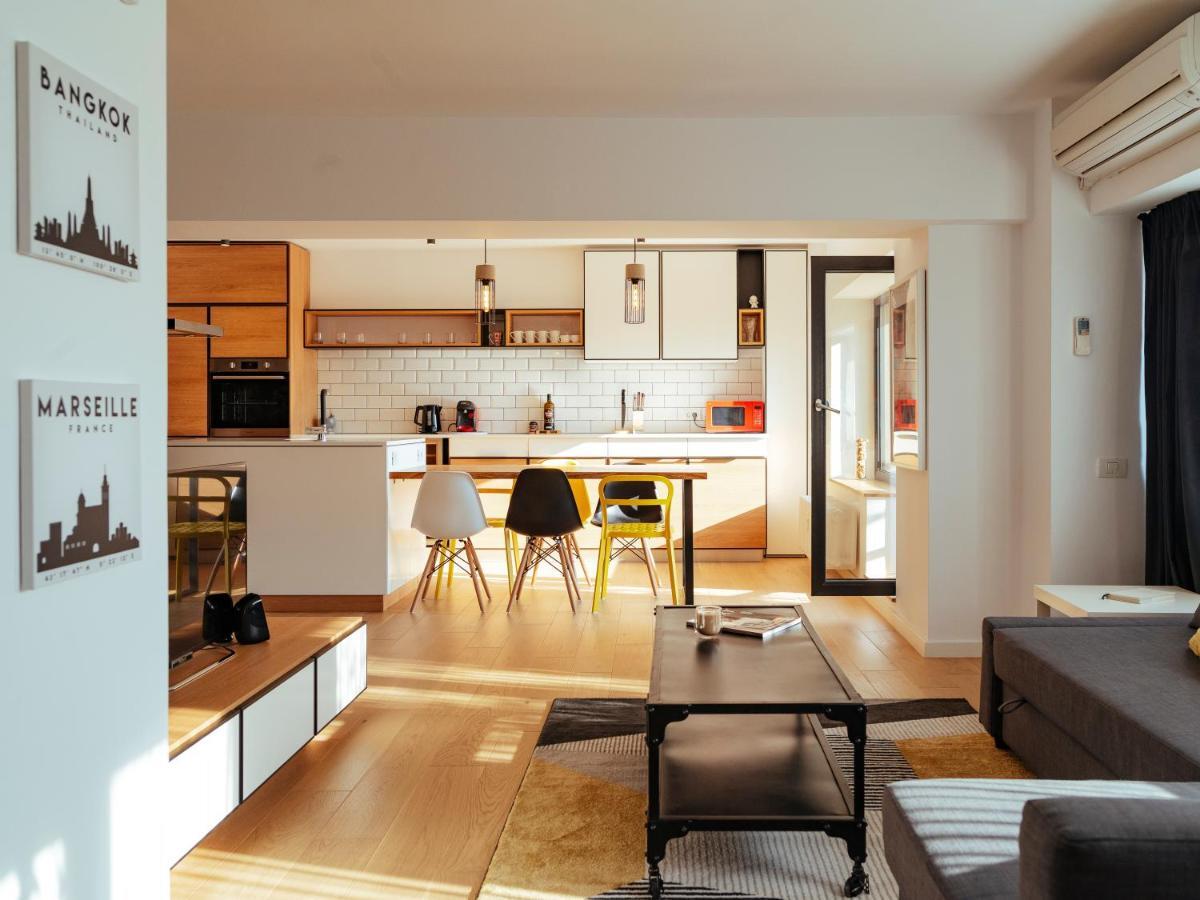 Central Modern Design Apartment Bukarest Exterior foto