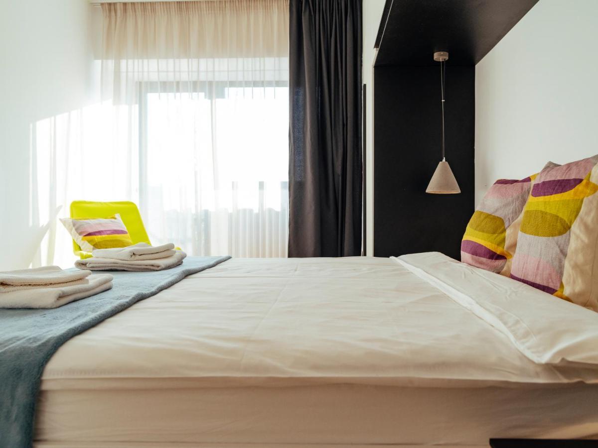 Central Modern Design Apartment Bukarest Exterior foto