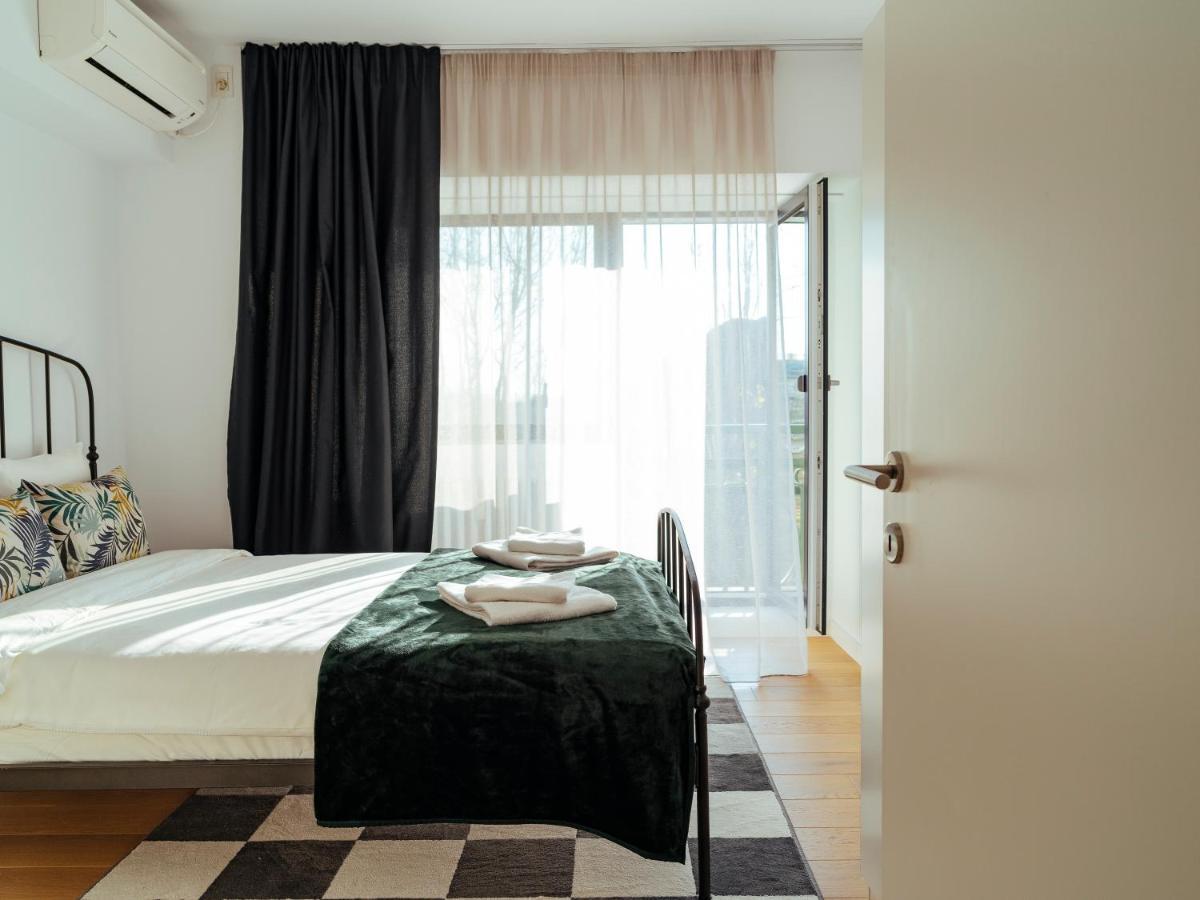 Central Modern Design Apartment Bukarest Exterior foto