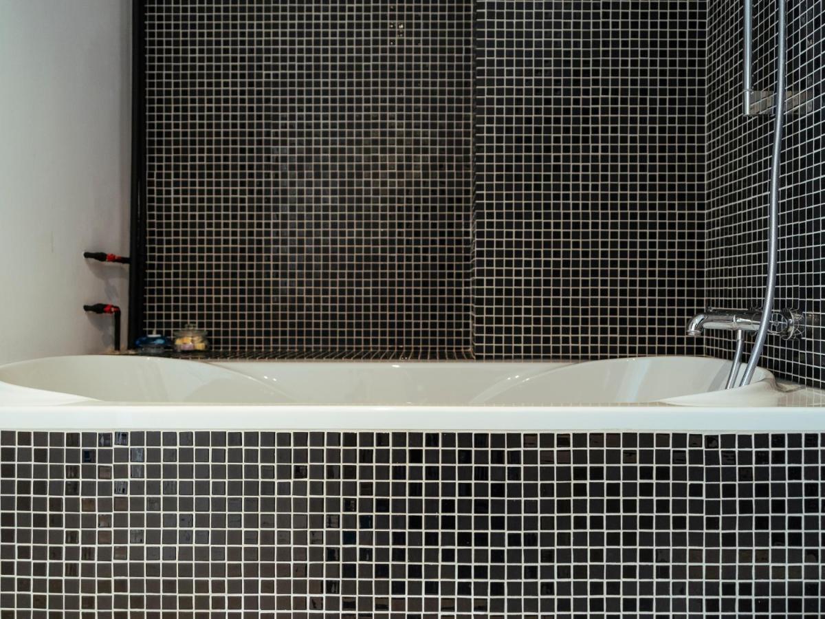 Central Modern Design Apartment Bukarest Exterior foto
